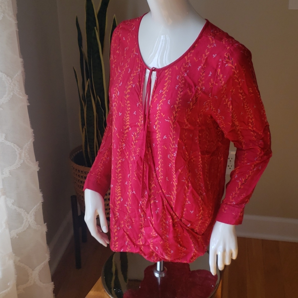 Lucky Brand crossbody blouse M